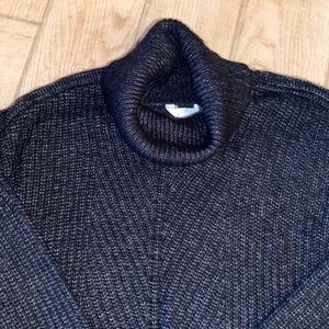 Time and Tru Soft Cow Neck Long Sleeve Sweater Size Small